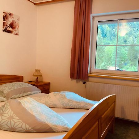Motel Brunner Apartments & Zimmer Bad Eisenkappel Quarto foto