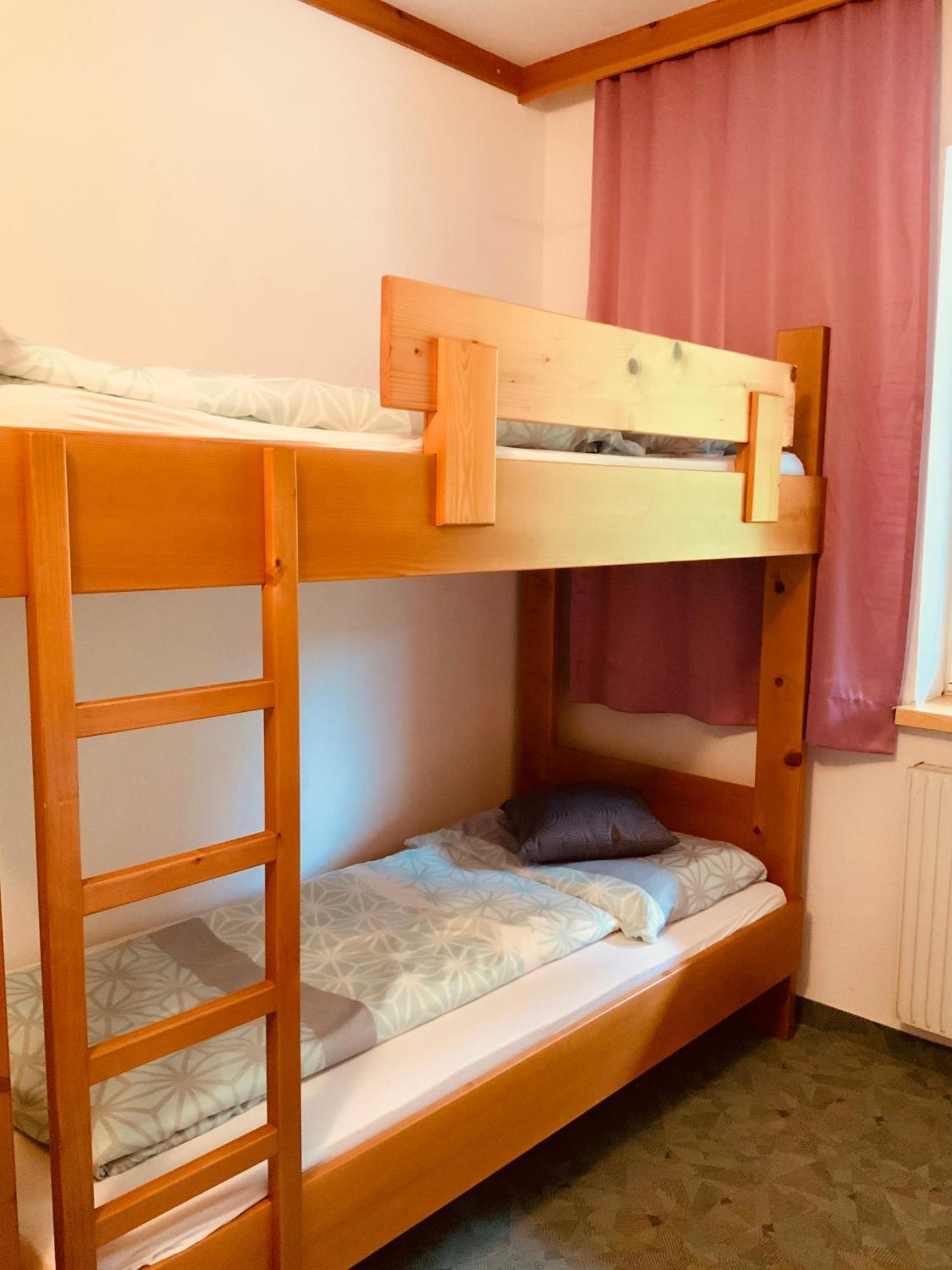 Motel Brunner Apartments & Zimmer Bad Eisenkappel Quarto foto